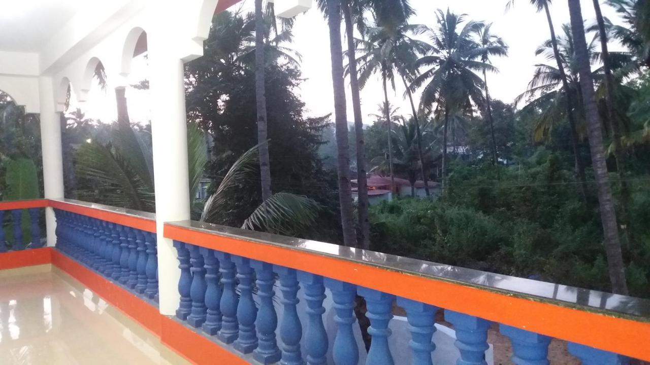 Rainbow Lining Hostels Palolem Exterior photo